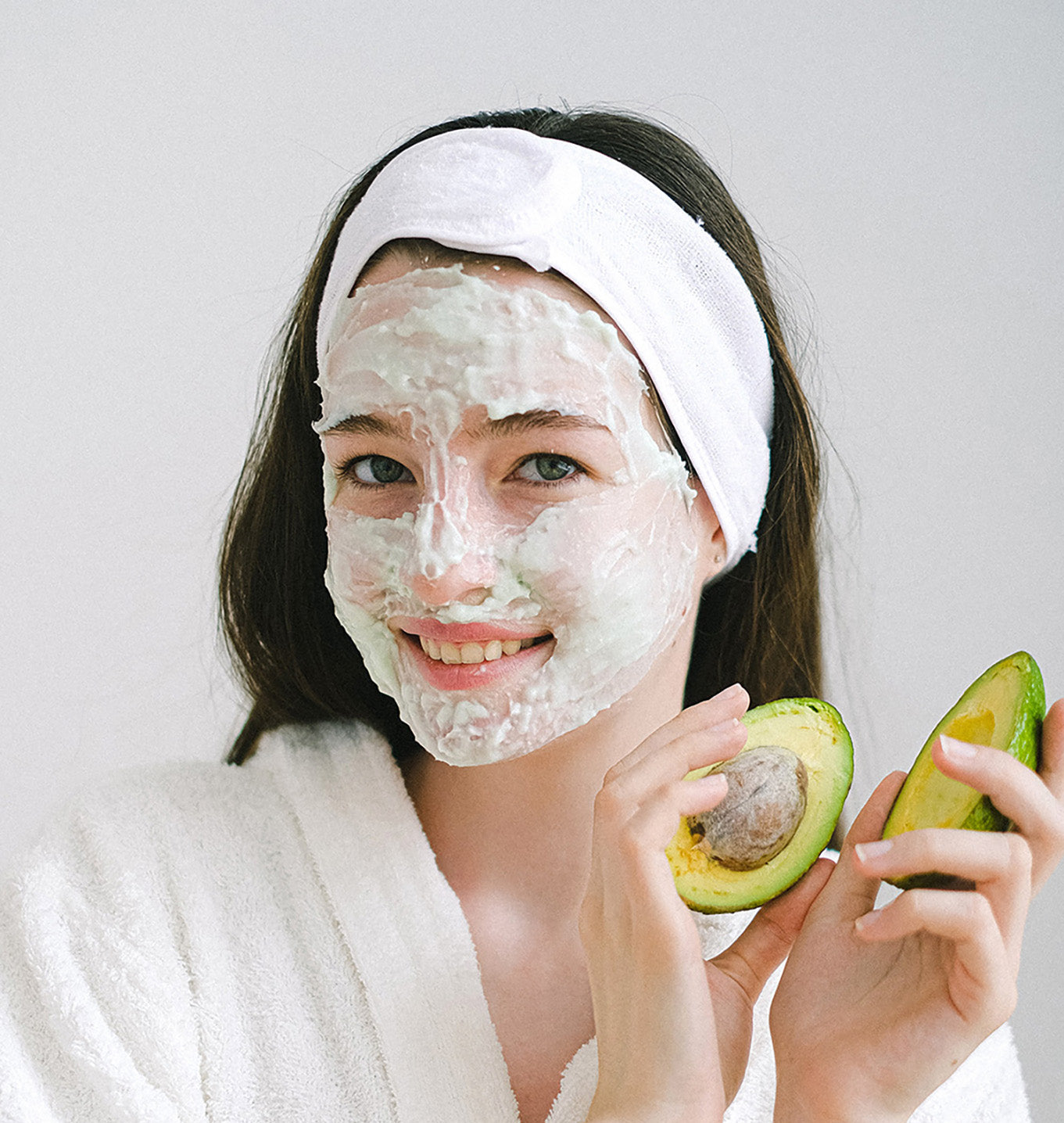 🥑 Kitchen Skincare-Avocado Peels!